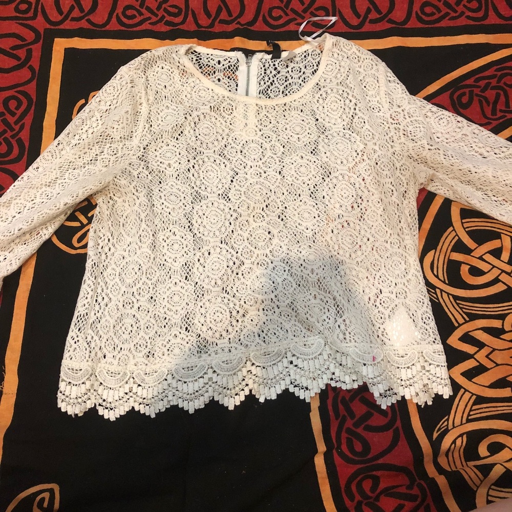 H&M cream lace 3/4 sleeve shirt